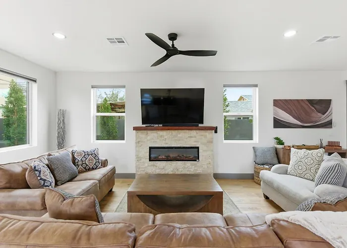Beautiful Home Near Asu Families & Groups Welcome Сasa de vacaciones