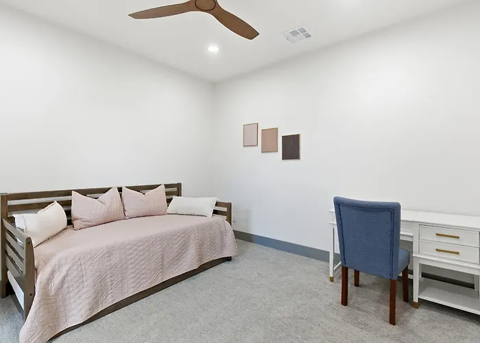 Сasa de vacaciones Beautiful Home Near Asu Families & Groups Welcome