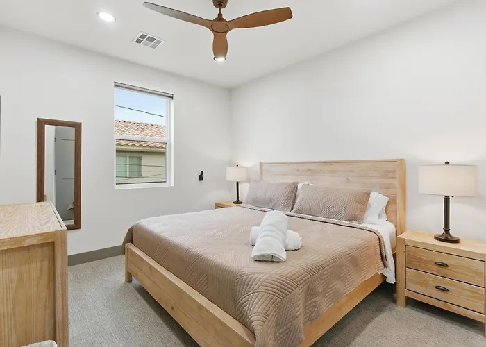 Сasa de vacaciones Beautiful Home Near Asu Families & Groups Welcome