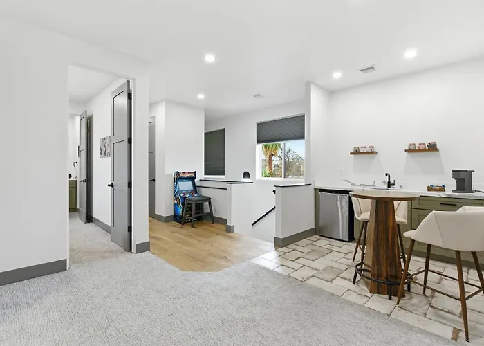 Сasa de vacaciones Beautiful Home Near Asu Families & Groups Welcome