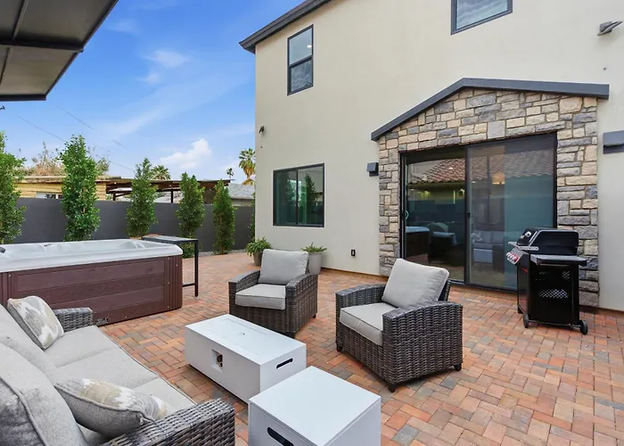 Holiday home Beautiful Near Asu Families & Groups Welcome
