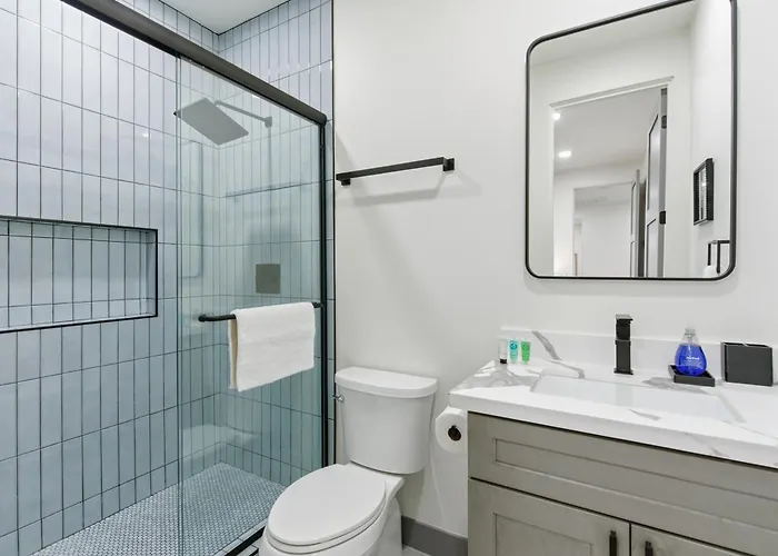 Beautiful Home Near Asu Families & Groups Welcome